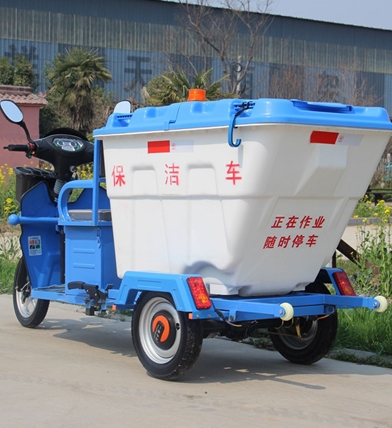 成都環(huán)衛(wèi)神器 電動(dòng)三輪保潔車助力清潔城市煥然一新